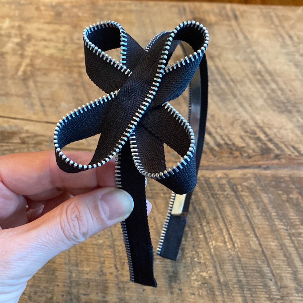 Black Headband with Metal Zipper Design